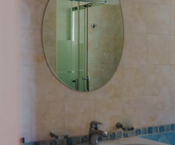 Oliveto Oliveto Lario